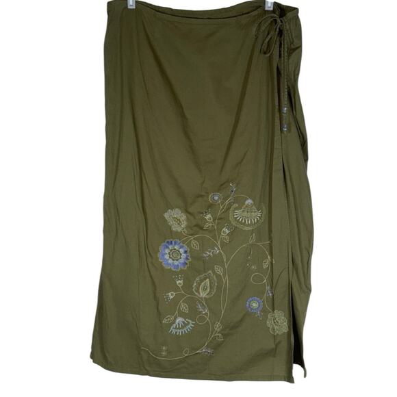 Vintage Green Maxi Wrap Dress Womens 18 / 20 Embroidered Flowers Garden Girl - Picture 1 of 6
